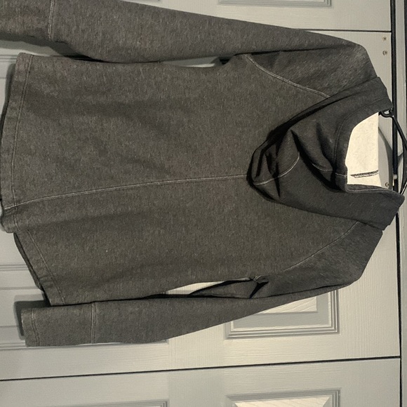 Athletic Works Heathered Gray Hooded Sweatshirt. With Big Pocket. Size: S (4-6) - Picture 2 of 5
